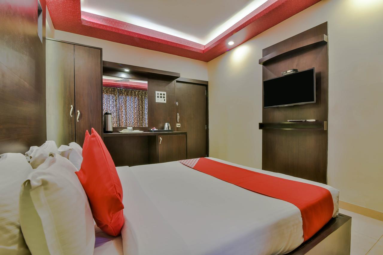 Hotel Manoshanti Панаджі Екстер'єр фото
