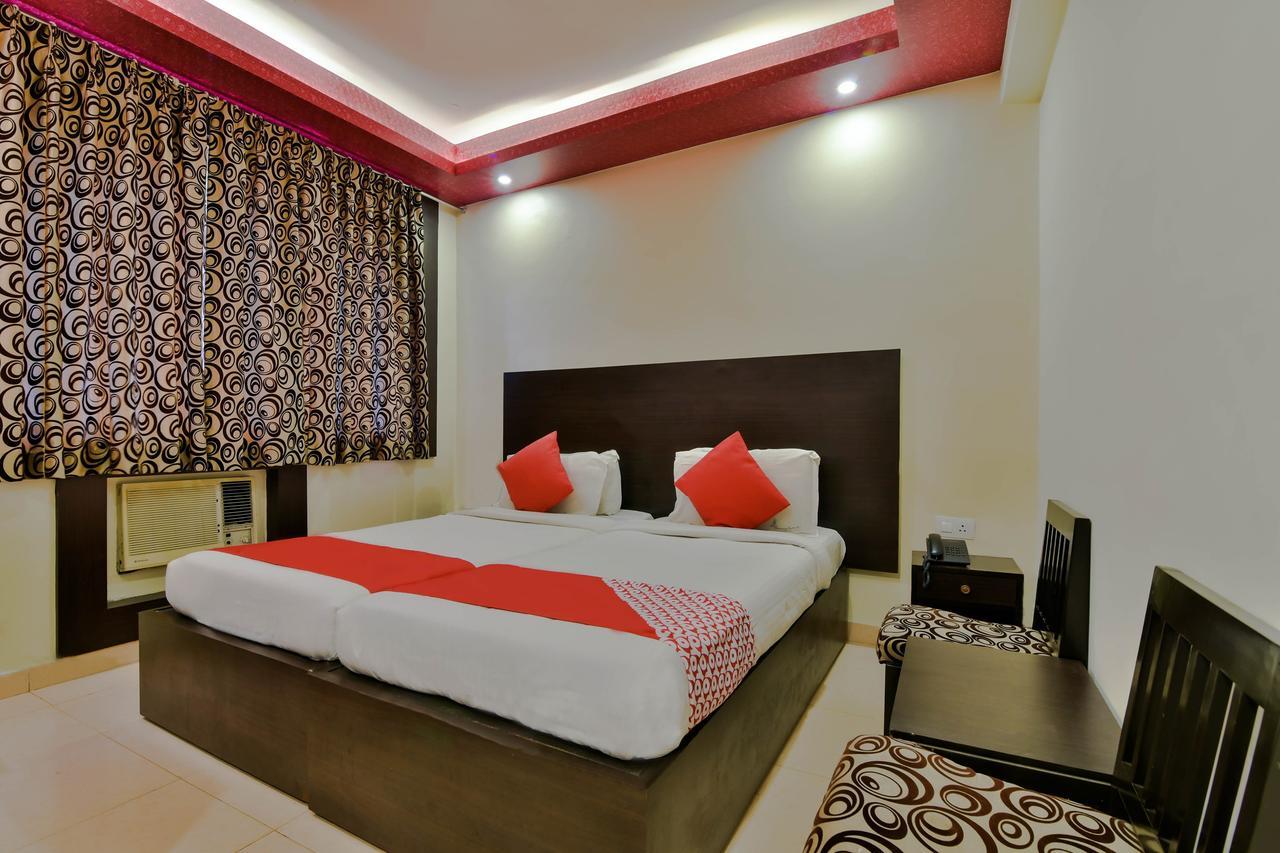 Hotel Manoshanti Панаджі Екстер'єр фото